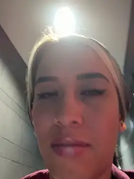 Snapshot of KIMBERLYPULIDO chatting on 11.20.25 KIMBERLYPULIDO online show from 11.20.25