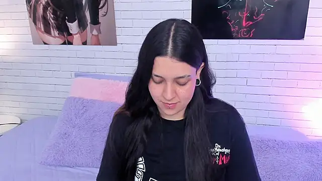 Zoe Murphy online show from 11.29.25