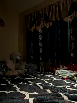 chocolatestrawberrydips online show from 12.20.25