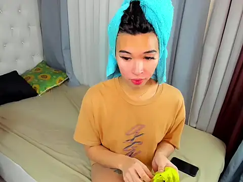 hardcocktwink online show from 11.19.25