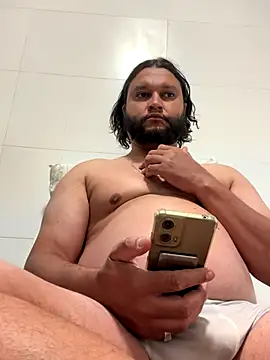 Snapshot of LoboCachorro chatting on 11.11.25 LoboCachorro online show from 11.11.25