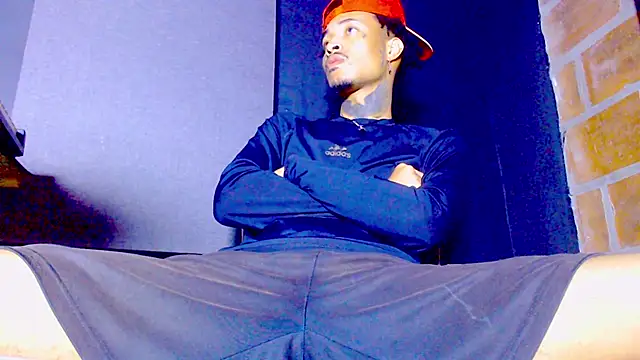 Snapshot of Anaconda_larga chatting on 02.14.26 Anaconda larga online show from 02.14.26