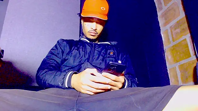 Snapshot of Anaconda_larga chatting on 02.15.26 Anaconda larga online show from 02.15.26