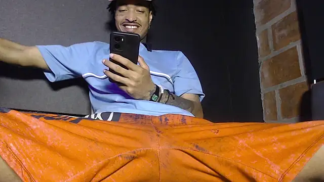 Snapshot of Anaconda_larga chatting on 02.27.26 Anaconda larga online show from 02.27.26