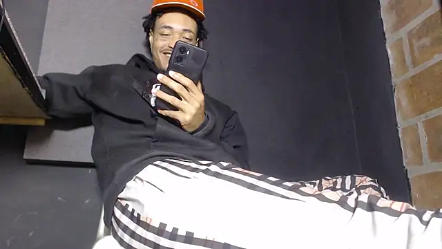 Snapshot of Anaconda_larga chatting on 02.28.26 Anaconda larga online show from 02.28.26