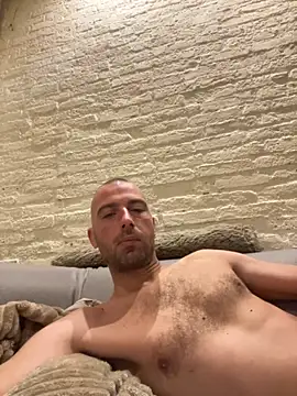 Rotteei1 online show from 10.26.25