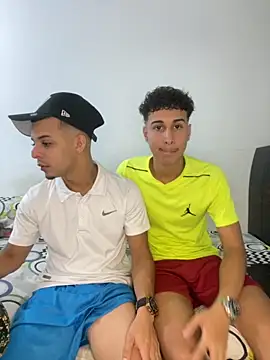 Snapshot of adan_jp chatting on 10.22.25 adan jp online show from 10.22.25