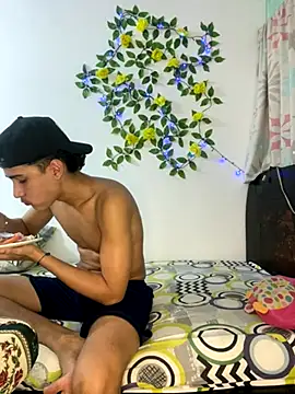 Snapshot of adan_jp chatting on 11.28.25 adan jp online show from 11.28.25