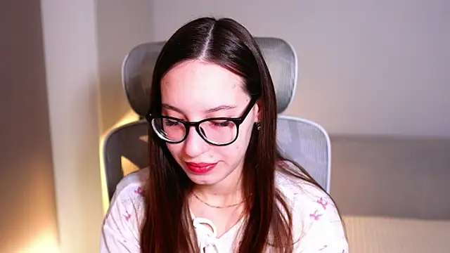 WhyEmmyCry online show from 03.22.26