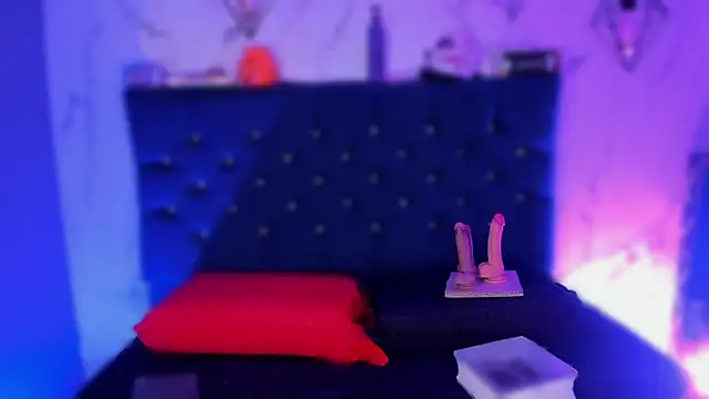 Snapshot of Dakotaa_Johnson chatting on 11.13.25 Dakotaa Johnson online show from 11.13.25