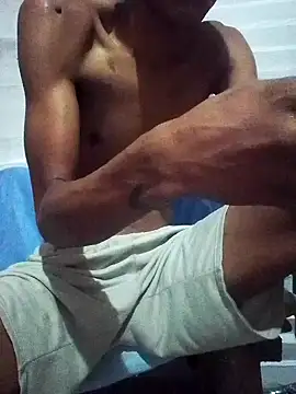 Snapshot of Estebanbigcock23 chatting on 11.24.25 Estebanbigcock23 online show from 11.24.25