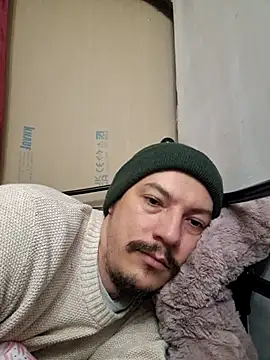 bbyxklaus online show from 10.26.25