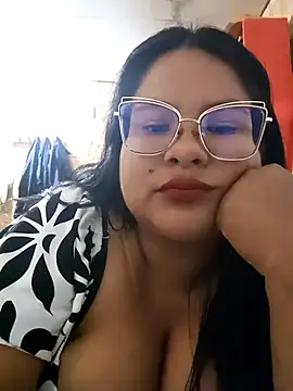 Snapshot of celeste122595 chatting on 11.05.25 celeste122595 online show from 11.05.25