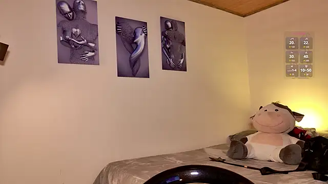 Snapshot of miku_st chatting on 12.01.25 miku st online show from 12.01.25