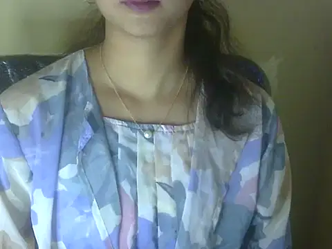 Snapshot of shimz_ chatting on 11.22.25 shimz online show from 11.22.25