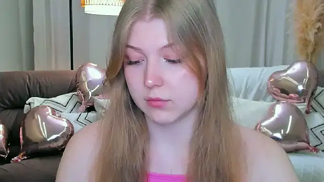 Stella Light online show from 04.03.26