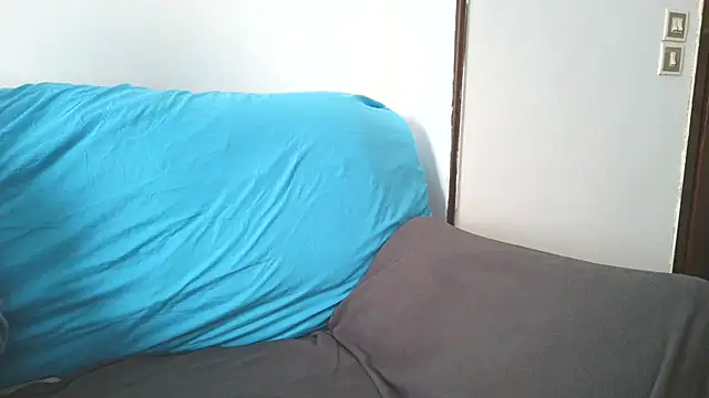 CindiBibi online show from 10.25.25