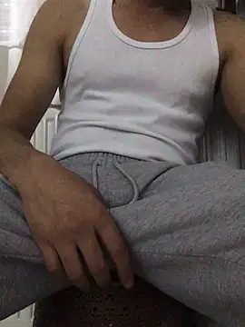 Snapshot of Axe-man_44 chatting on 10.20.25 Axe-man 44 online show from 10.20.25