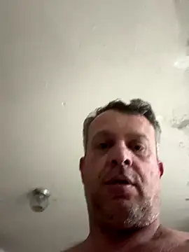 Snapshot of wellingtonmds chatting on 10.20.25 wellingtonmds online show from 10.20.25