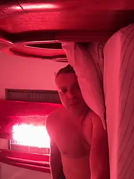 Snapshot of wellingtonmds chatting on 11.30.25 wellingtonmds online show from 11.30.25