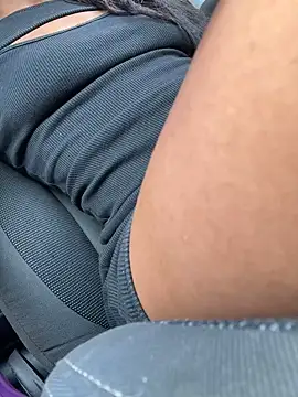 Snapshot of raphaelasoares chatting on 11.05.25 raphaelasoares online show from 11.05.25