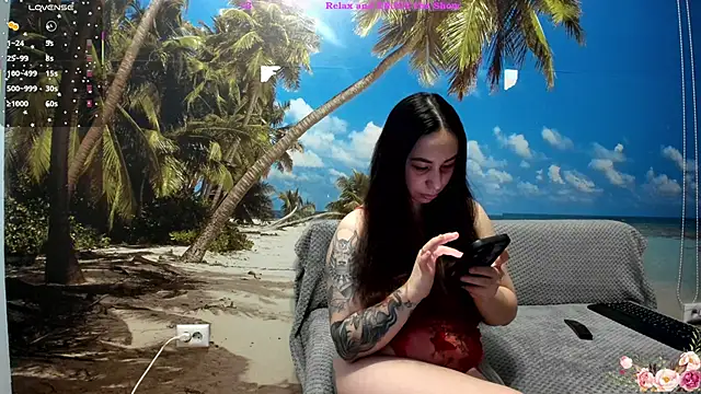 Snapshot of kimberd33 chatting on 11.23.25 kimberd33 online show from 11.23.25