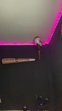 Snapshot of NikitaDragunXXX chatting on 11.20.25 NikitaDragunXXX online show from 11.20.25