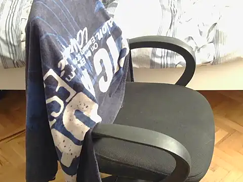 Snapshot of moneyman_11 chatting on 10.24.25 moneyman 11 online show from 10.24.25