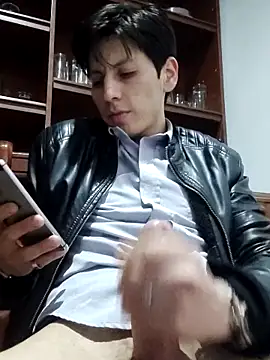 Carriata larry online show from 10.21.25