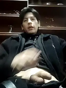 Carriata larry online show from 11.18.25