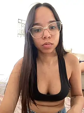 Snapshot of Bab_Angel chatting on 11.30.25 Bab Angel online show from 11.30.25