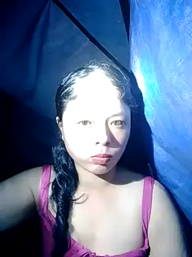 Snapshot of lisa-bae00 chatting on 10.29.25 lisa-bae00 online show from 10.29.25