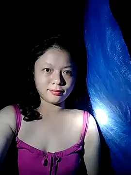 Snapshot of lisa-bae00 chatting on 10.29.25 lisa-bae00 online show from 10.29.25