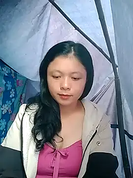 Snapshot of lisa-bae00 chatting on 11.08.25 lisa-bae00 online show from 11.08.25