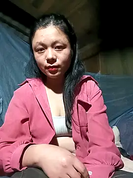 Snapshot of lisa-bae00 chatting on 11.22.25 lisa-bae00 online show from 11.22.25