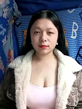 Snapshot of lisa-bae00 chatting on 01.15.26 lisa-bae00 online show from 01.15.26