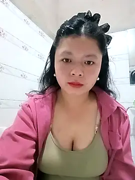 Snapshot of lisa-bae00 chatting on 02.09.26 lisa-bae00 online show from 02.09.26