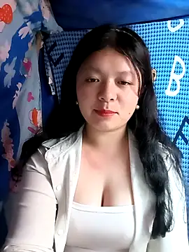 Snapshot of lisa-bae00 chatting on 03.23.26 lisa-bae00 online show from 03.23.26