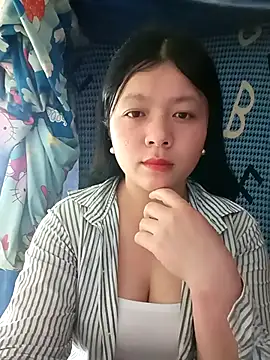 Snapshot of lisa-bae00 chatting on 03.27.26 lisa-bae00 online show from 03.27.26