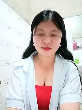 Snapshot of lisa-bae00 chatting on 03.29.26 lisa-bae00 online show from 03.29.26