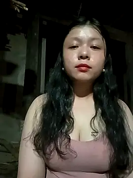 Snapshot of lisa-bae00 chatting on 04.08.26 lisa-bae00 online show from 04.08.26