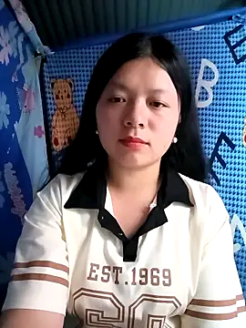 Snapshot of lisa-bae00 chatting on 04.10.26 lisa-bae00 online show from 04.10.26