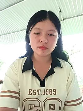 Snapshot of lisa-bae00 chatting on 04.11.26 lisa-bae00 online show from 04.11.26