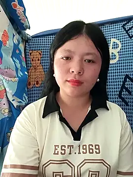 Snapshot of lisa-bae00 chatting on 04.13.26 lisa-bae00 online show from 04.13.26