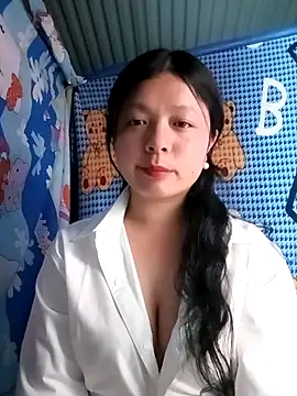 Snapshot of lisa-bae00 chatting on 04.13.26 lisa-bae00 online show from 04.13.26