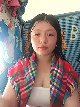 Snapshot of lisa-bae00 chatting on 04.15.26 lisa-bae00 online show from 04.15.26