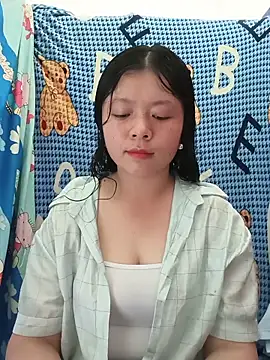 Snapshot of lisa-bae00 chatting on 06.08.26 lisa-bae00 online show from 06.08.26