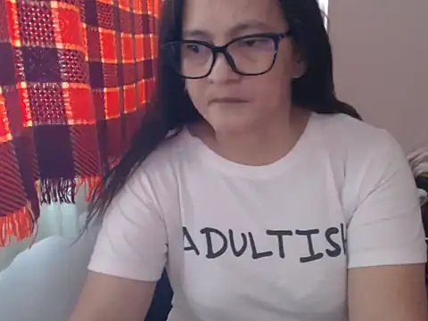 Kinkybela2025 online show from 03.25.26