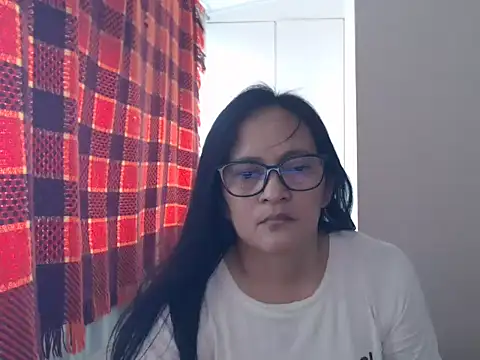 Kinkybela2025 online show from 04.12.26