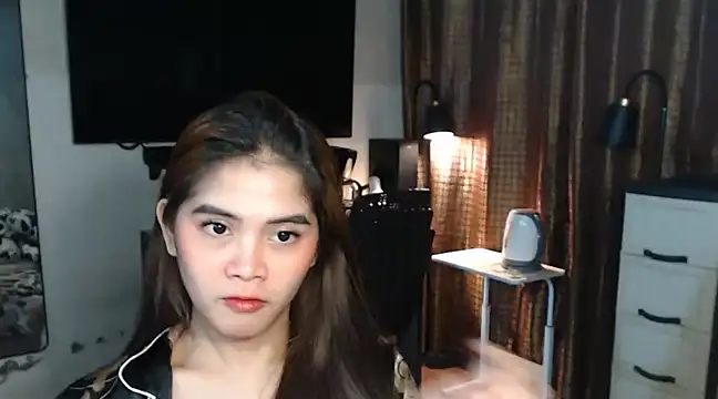 SeductiveTsDoll online show from 03.20.25